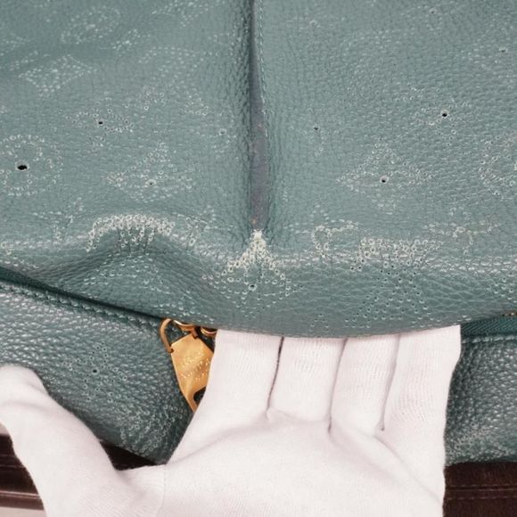 Louis Vuitton Mahina Selene GM Lagon Blue - Picture 5 of 11